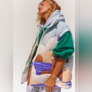 Free People $198 In A Bubble Vest NWT Large